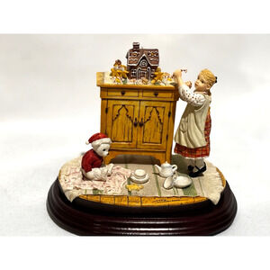 Trisha Romance Limited Edition Figurine Within Reach Christmas Gingerbread teddy